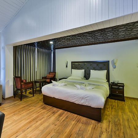 Hotel Metropolis Srīnagar Extérieur photo