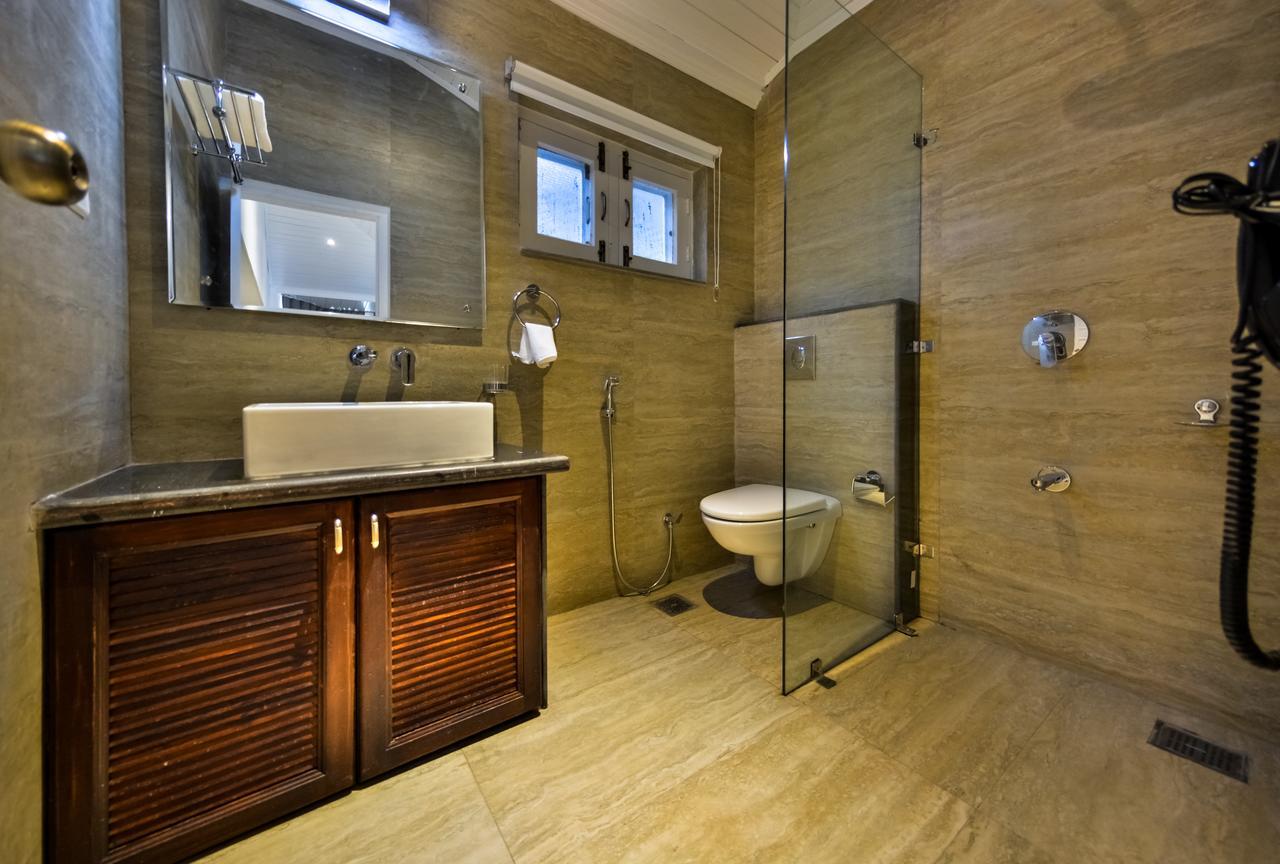Hotel Metropolis Srīnagar Extérieur photo
