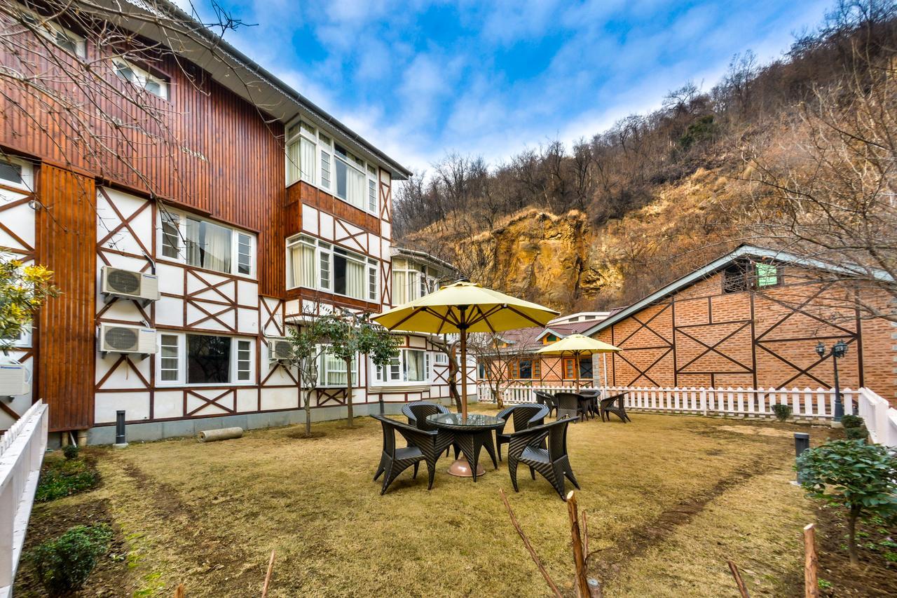 Hotel Metropolis Srīnagar Extérieur photo