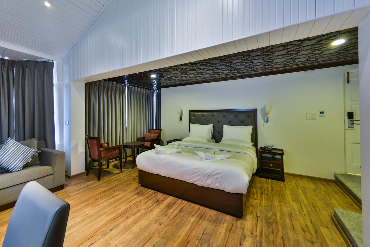 Hotel Metropolis Srīnagar Extérieur photo