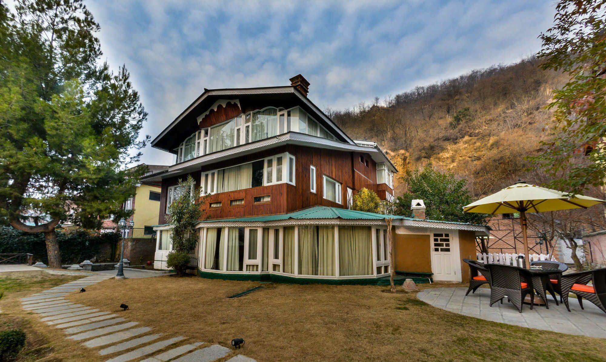 Hotel Metropolis Srīnagar Extérieur photo